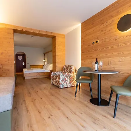 Hotel Alpi 3*