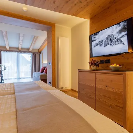 Hotel Alpi Campitello di Fassa