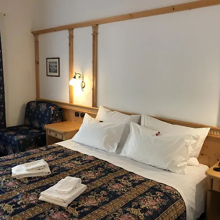 Hotel Alpi Campitello di Fassa